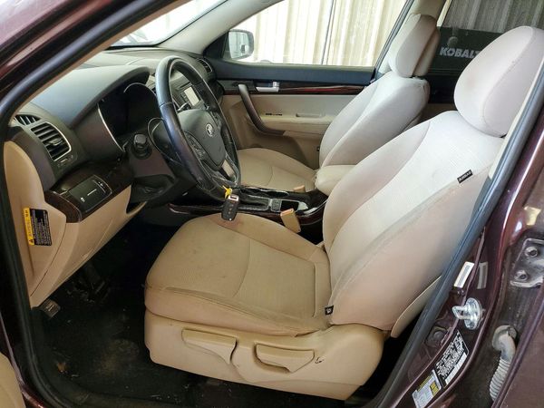 2015 KIA SORENTO GL — DENT