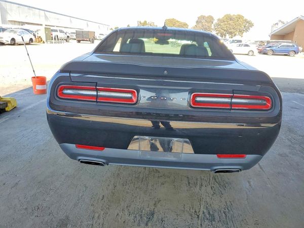 2016 DODGE CHALLENGER SXT — DIRR