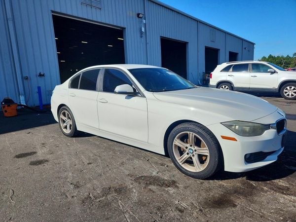 2014 BMW 320 SA — Passenger 3/4