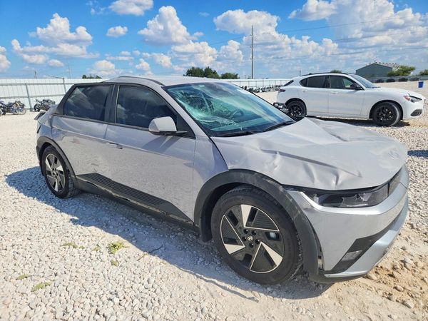 2026 HYUNDAI IONIQ SEL — Passenger 3/4