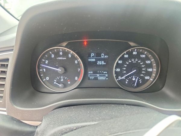 2017 HYUNDAI ELANTRA SE Base — ODOM