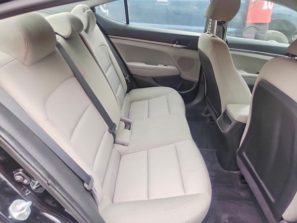2017 HYUNDAI ELANTRA SE Base — PSRS