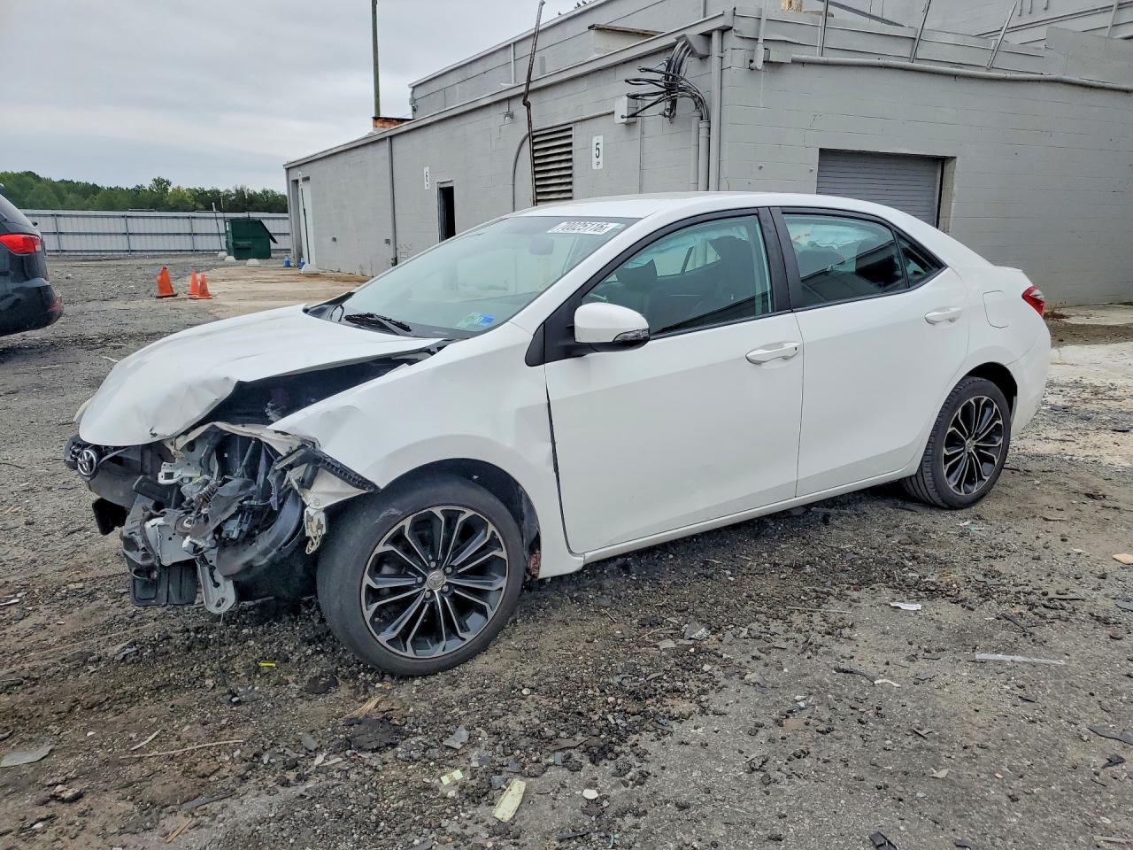 2015 TOYOTA COROLLA L/LE — Front 3/4