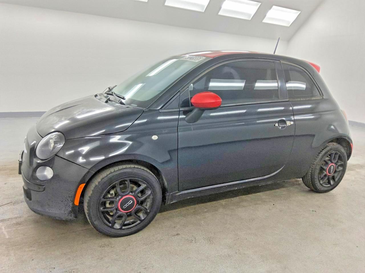 2015 FIAT 500 Pop — Front 3/4