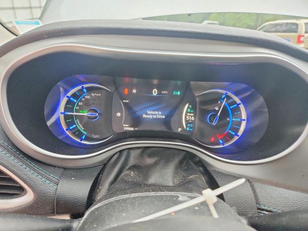 2018 CHRYSLER PACIFICA Limited — ODOM