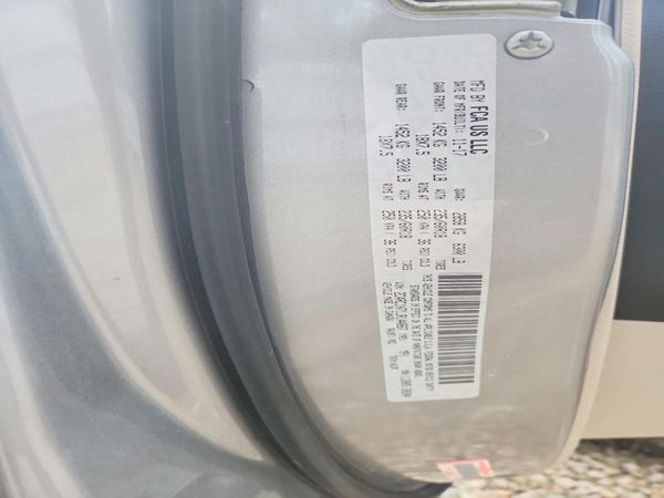 2018 CHRYSLER PACIFICA Limited — VINS