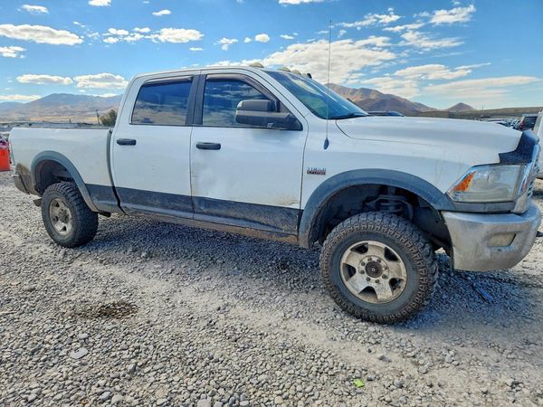 2013 RAM 2500 Powerwagon — Passenger 3/4