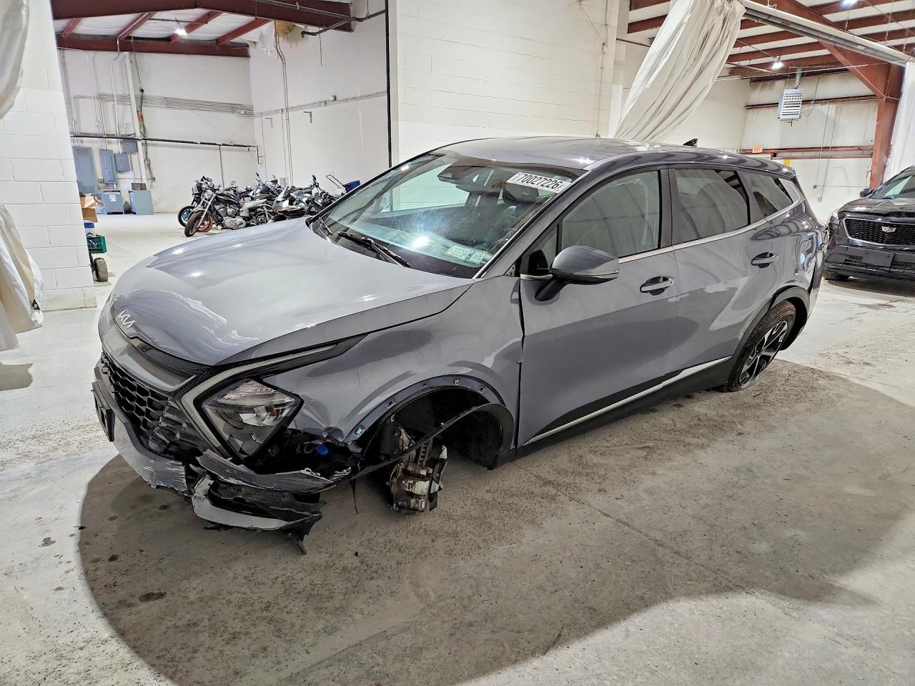 2023 KIA SPORTAGE EX — Front 3/4