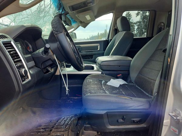 2016 RAM 1500 SLT — DENT