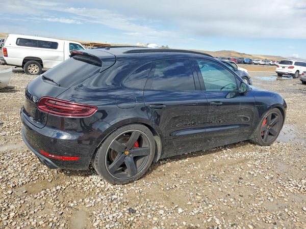 2017 PORSCHE MACAN — PSRA
