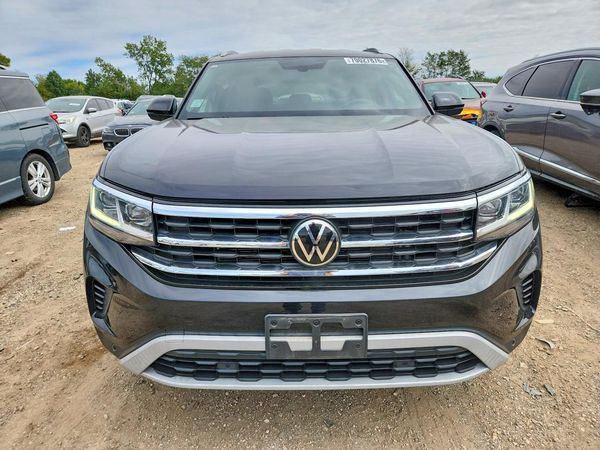 2022 VOLKSWAGEN ATLAS CROSS SPORT 4Motion SE w/ Tech — DIRF