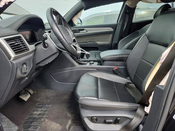 2022 VOLKSWAGEN ATLAS CROSS SPORT 4Motion SE w/ Tech — DENT