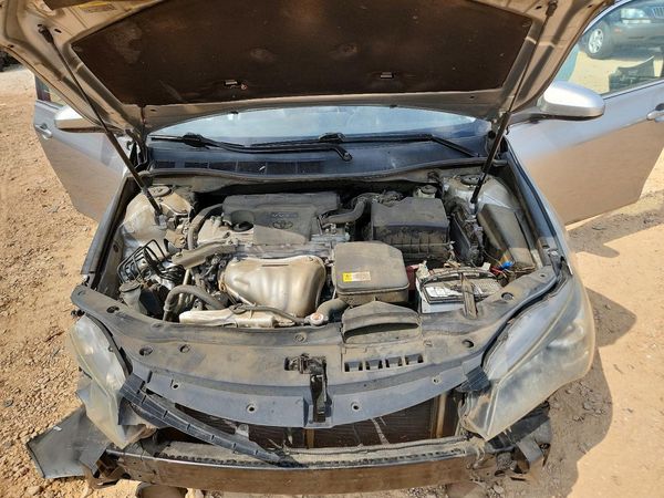 2017 TOYOTA CAMRY LE/SE/XLE/XSE — Engine bay