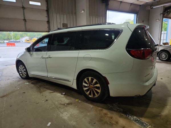 2018 CHRYSLER PACIFICA Touring L — DSRA