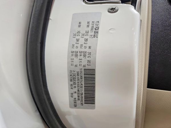 2018 CHRYSLER PACIFICA Touring L — VINS