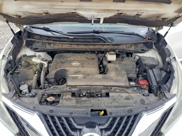 2018 NISSAN MURANO — Engine bay