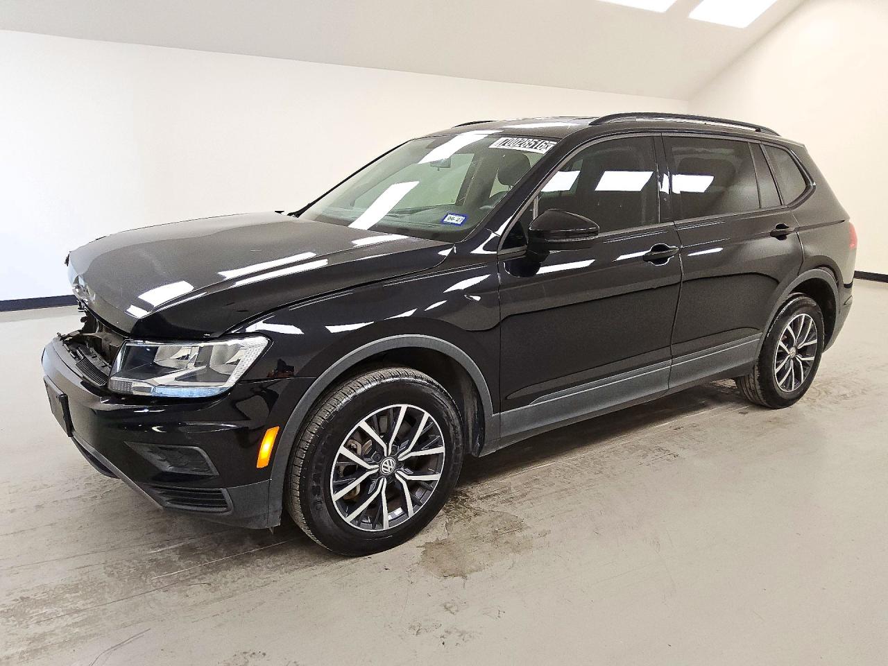 2021 VOLKSWAGEN TIGUAN S — Front 3/4