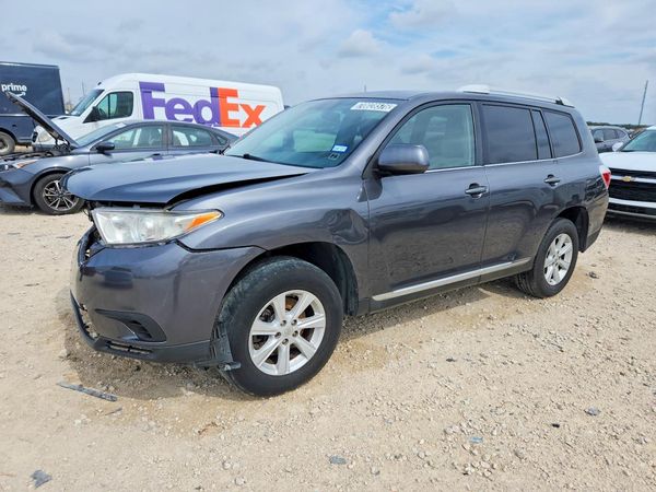 2013 TOYOTA HIGHLANDER Base/Hybrid — Front 3/4
