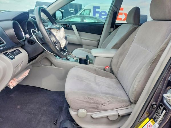 2013 TOYOTA HIGHLANDER Base/Hybrid — DENT