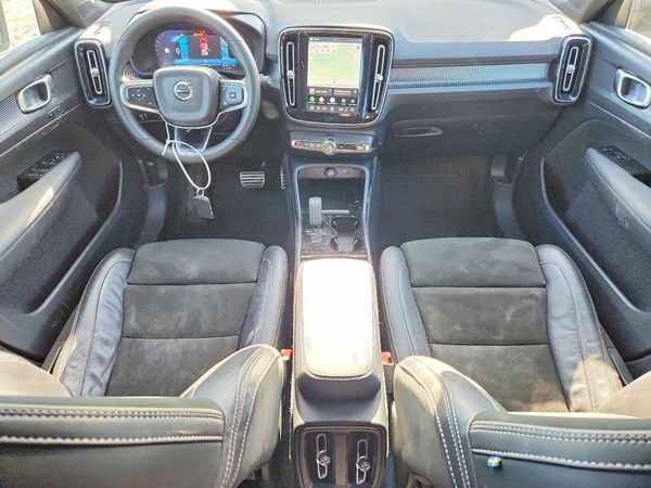 2022 VOLVO XC40 Recharge (Level 2-Plus) — CKPT