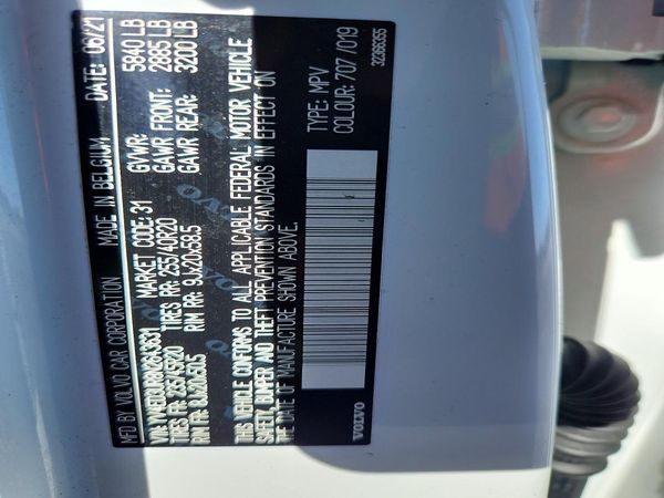 2022 VOLVO XC40 Recharge (Level 2-Plus) — VINS