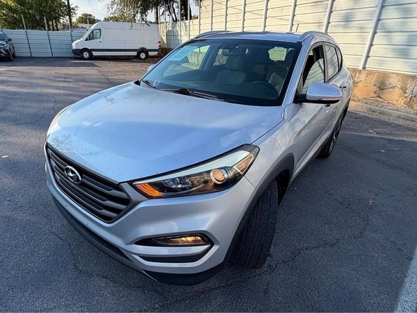 2016 HYUNDAI TUCSON