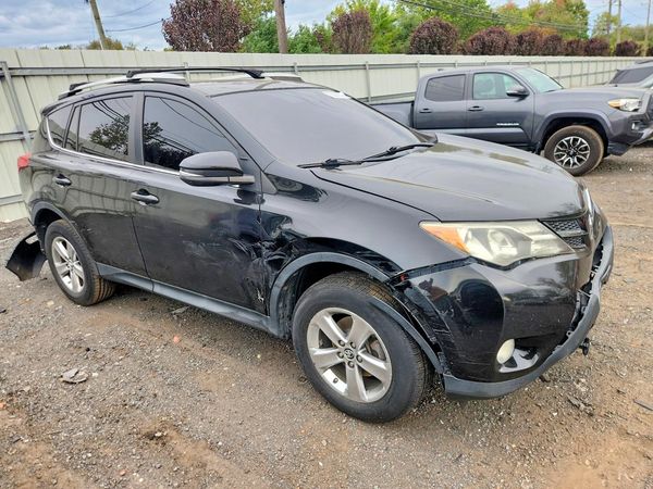 2015 TOYOTA RAV4 XLE (M Grade) — Passenger 3/4