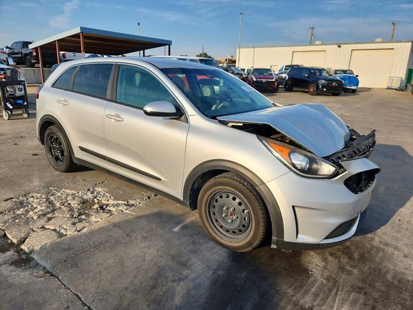 2018 KIA NIRO FE (HEV), LX (HEV) — Passenger 3/4