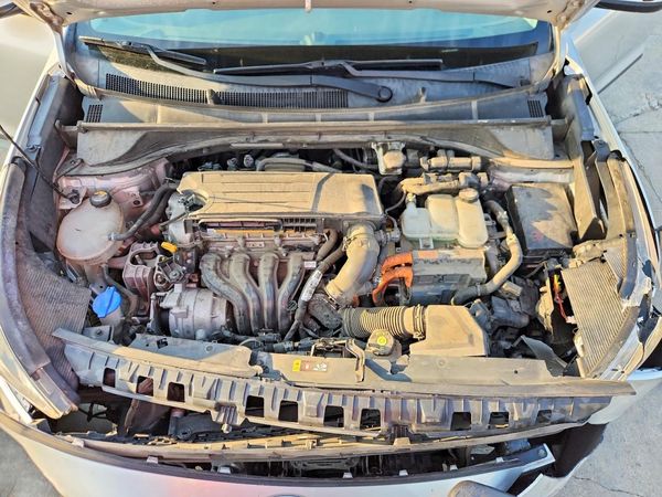 2018 KIA NIRO FE (HEV), LX (HEV) — Engine bay