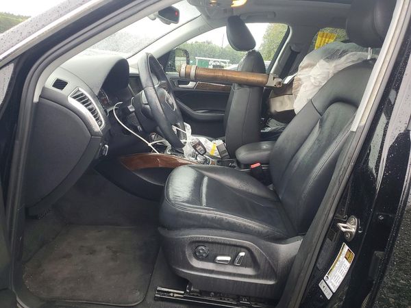 2016 AUDI Q5 quattro Premium Plus — DENT