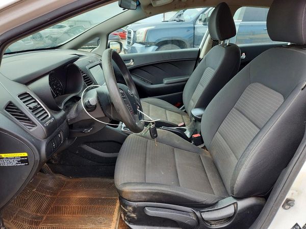 2018 KIA FORTE LX Pop,S,EX — DENT