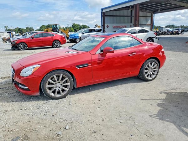 2016 MERCEDES-BENZ SLK — DSFA — Front 3/4