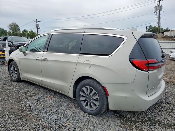 2021 CHRYSLER PACIFICA Touring L — DSRA