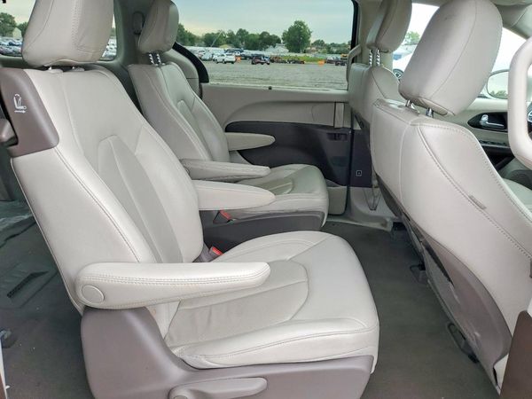2021 CHRYSLER PACIFICA Touring L — PSRS