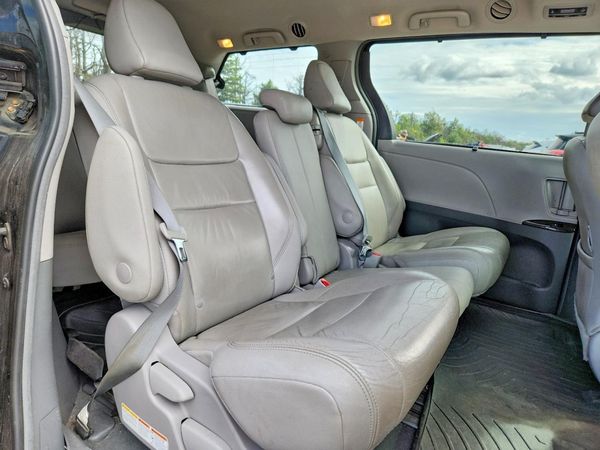 2018 TOYOTA SIENNA — PSRS
