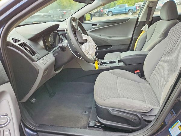 2013 HYUNDAI SONATA GLS/ GLS Popular — DENT