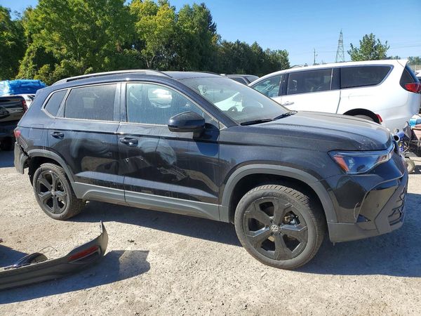 2025 VOLKSWAGEN TAOS 4Motion SE Black — Passenger 3/4