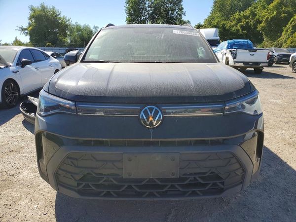 2025 VOLKSWAGEN TAOS 4Motion SE Black — DIRF