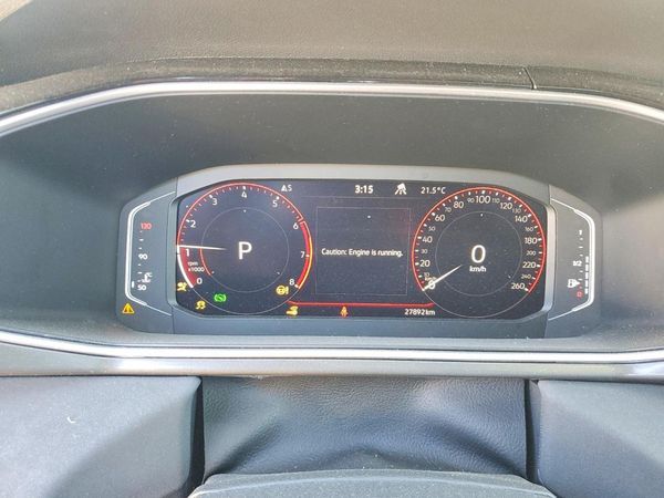 2025 VOLKSWAGEN TAOS 4Motion SE Black — ODOM