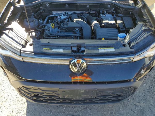 2025 VOLKSWAGEN TAOS 4Motion SE Black — Engine bay