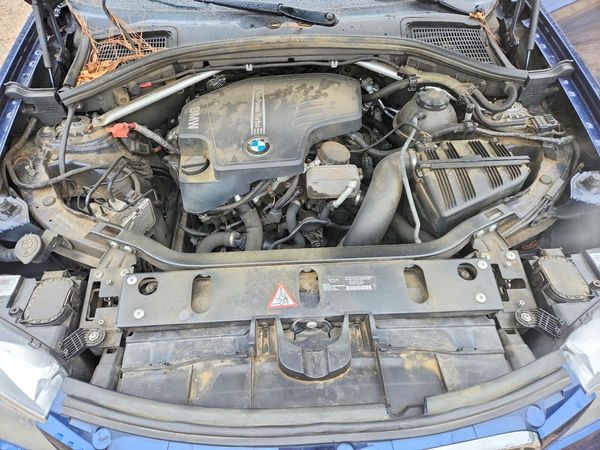 2014 BMW X3 xDrive28i — Engine bay