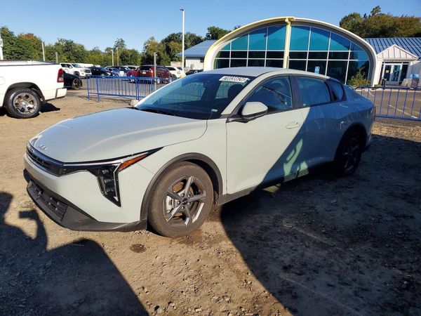 2026 KIA K4 — DSFA — Front 3/4