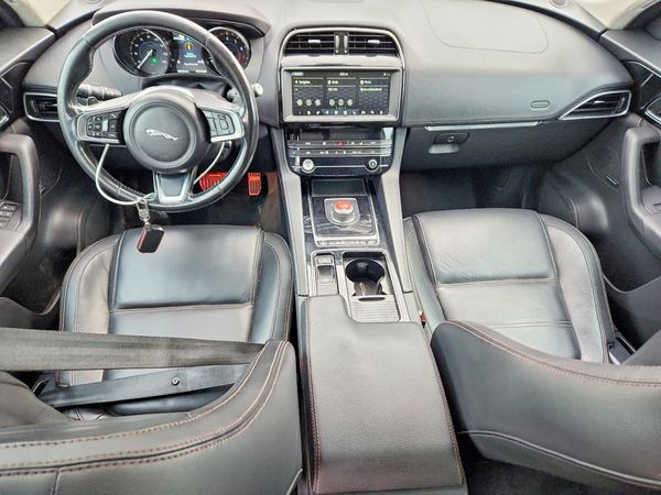 2019 JAGUAR F-PACE Prestige — CKPT