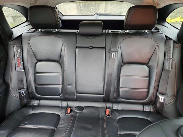 2019 JAGUAR F-PACE Prestige — SUVN