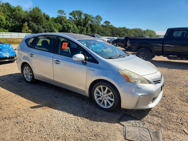 2012 TOYOTA PRIUS — Passenger 3/4