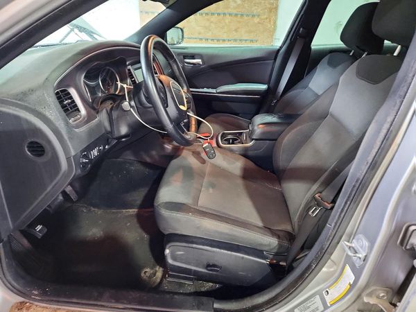 2015 DODGE CHARGER SE — DENT
