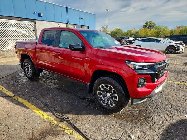 2023 CHEVROLET COLORADO Z71 — Passenger 3/4