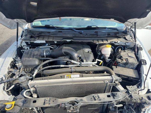 2018 RAM 1500 SLT — Engine bay