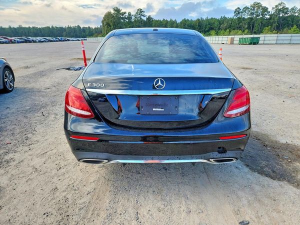 2017 MERCEDES-BENZ E E300 — DIRR