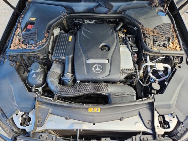 2017 MERCEDES-BENZ E E300 — Engine bay
